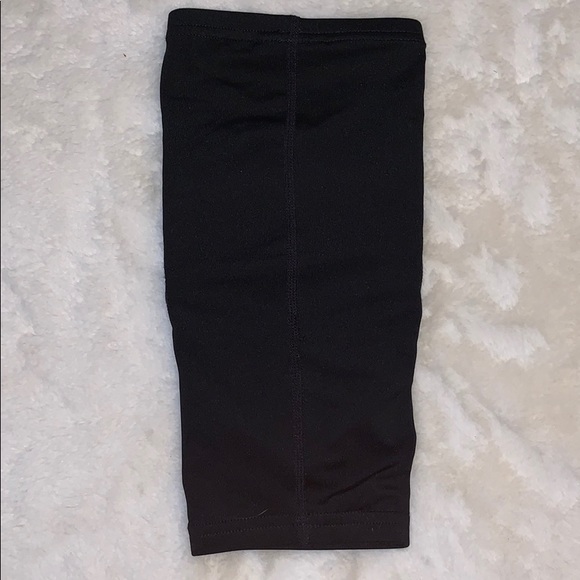 NIKE shin sleeve - Picture 3 of 5